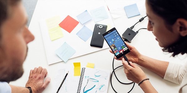 Microsoft Display Dock อุปกรณ์สำหรับต่อมือถือ Lumia