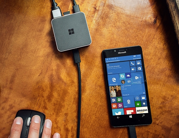 Microsoft Display Dock อุปกรณ์สำหรับต่อมือถือ Lumia