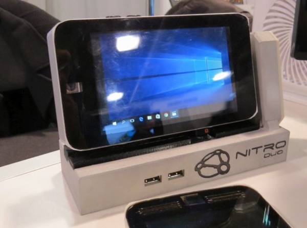 Nitro Duo สมาร์ทโฟนที่เป็นคอมพิวเตอร์ได้ในตัว