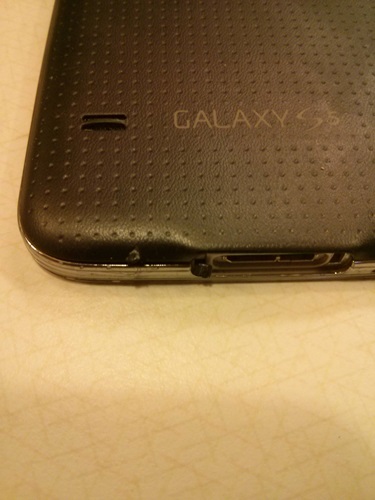 ลุกเป็นไฟ ! Samsung Galaxy S5 วางไว้เฉย ๆ ไฟก็ลุกได้