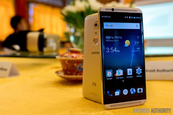 เปิดตัว ZTE Axon 7 