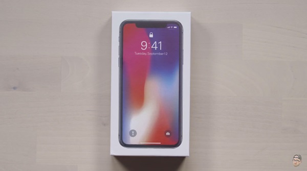 iPhone X