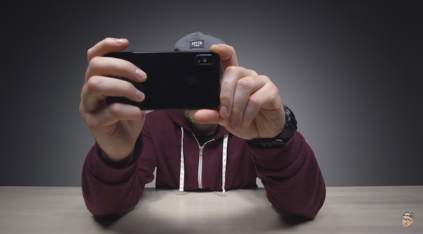 iPhone X