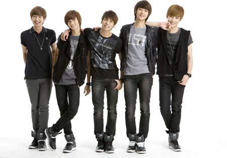 5 หนุ่ม SHINee