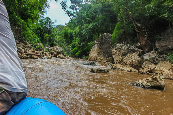 เที่ยวหน้าฝนมุ่งสู่น้ำตกทีลอซู