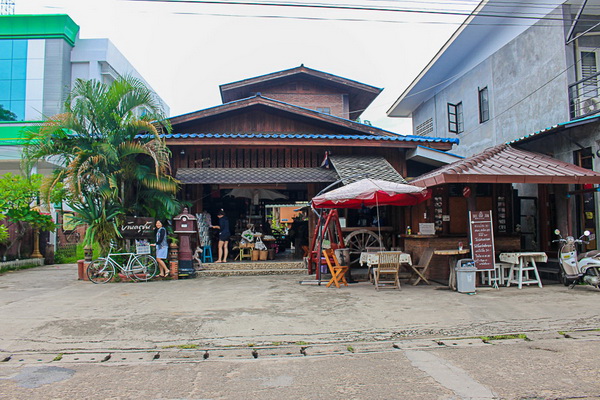 เที่ยวหน้าฝนมุ่งสู่น้ำตกทีลอซู