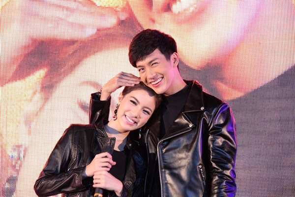 ชมภาพ ปาร์ตี้เลี้ยงส่ง 