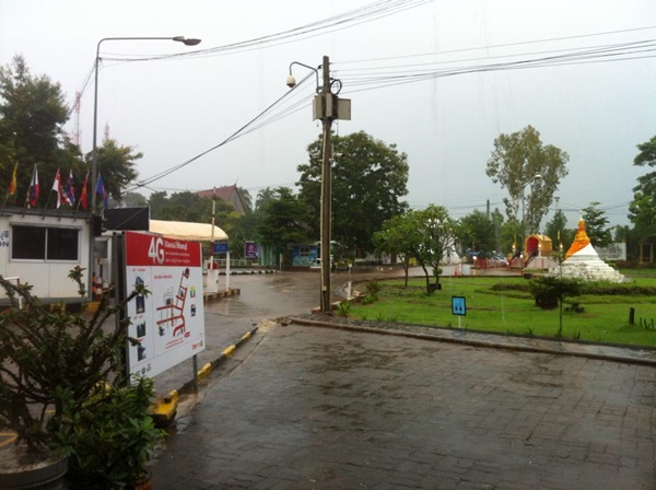 แบกเป้นั่งรถไฟ ต่อรถเมล์ เที่ยวสังขละบุรีหน้าฝน
