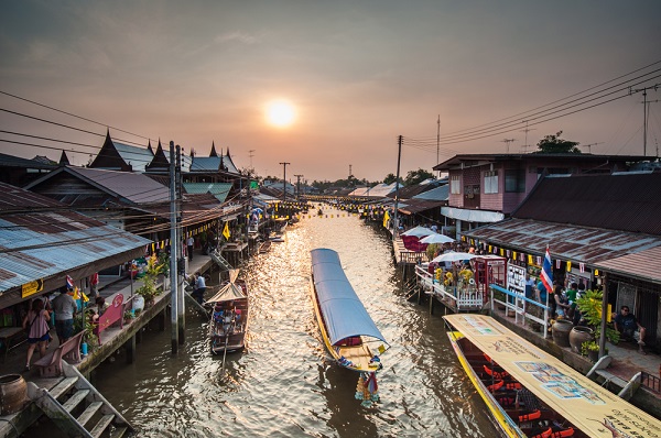 เมืองริมน้ำสุดชิลในไทย