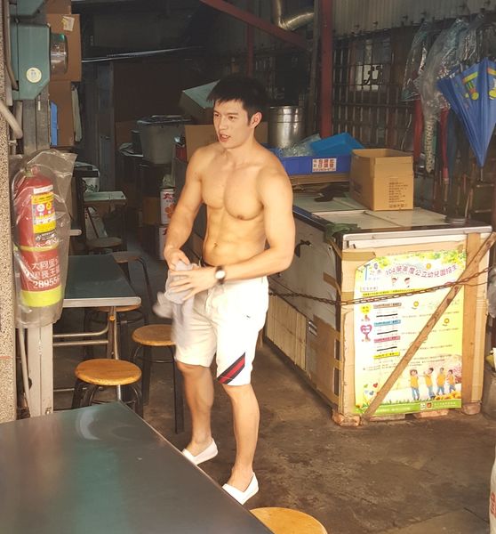 พ่อค้าขายน้ำเต้าหู้หล่อตี๋