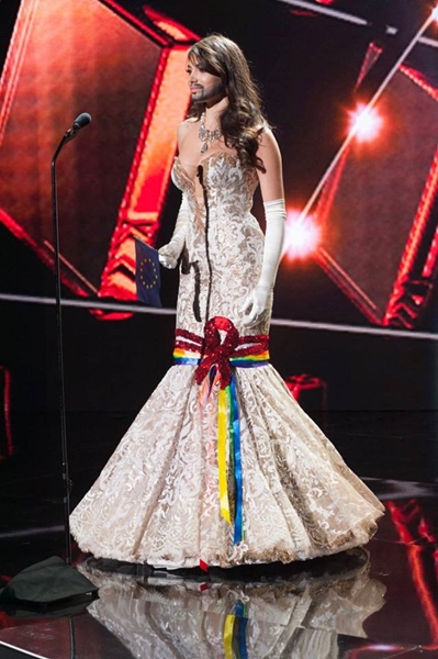 ชุดประจําชาติ Miss Universe 2015