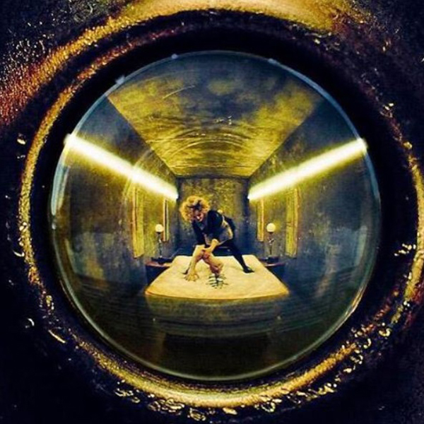 เลดี้ กาก้า สวยสะพรึงในภาพเซ็ตล่าสุด American Horror Story : Hotel