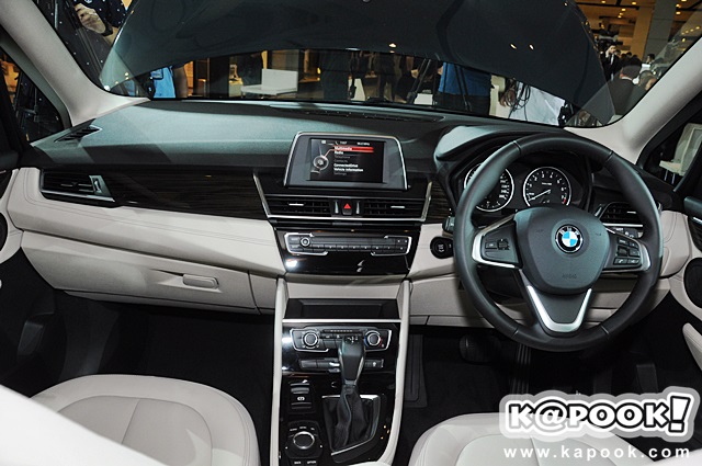 BMW 218i Tourer 2015