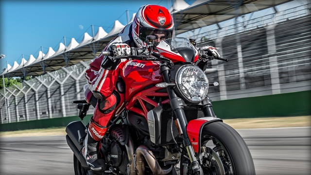 Ducati Monster 1200 R