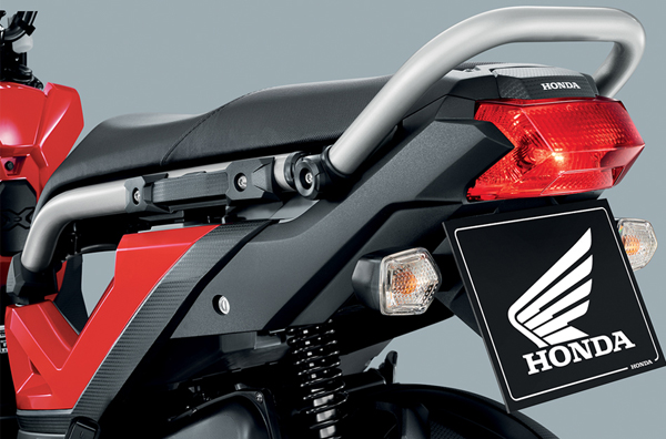 Honda ZOOMER-X 2015