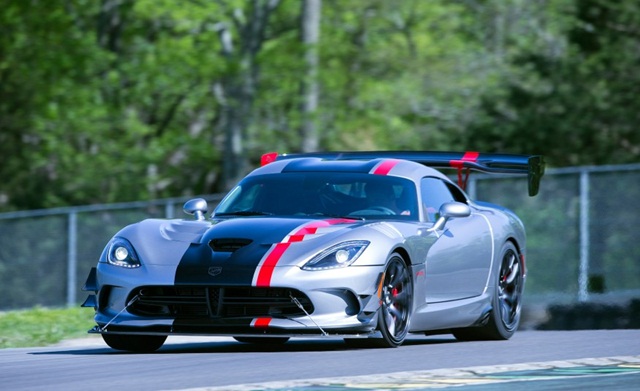 Dodge Viper ACR