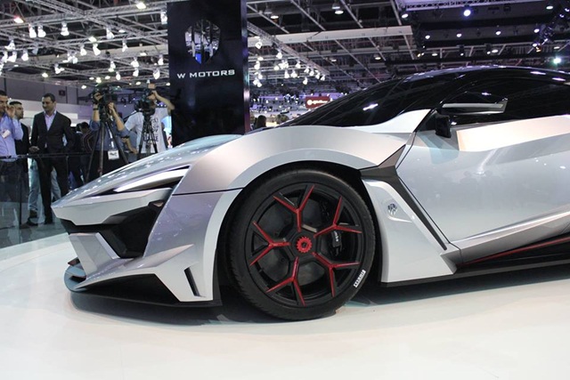 Fenyr SuperSport 2016