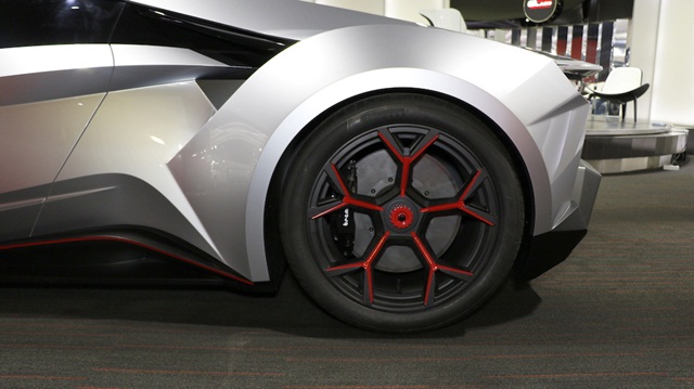 Fenyr SuperSport 2016