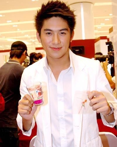 จุ๊น กิตติคุณ อดีตพระเอกสุดฮอต กับภาพปัจจุบันของเขา