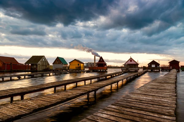 Bokod ประเทศฮังการี หมู่บ้านกลางทะเลสาบ