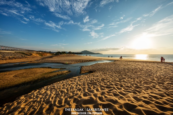 หาดไม้ขาว