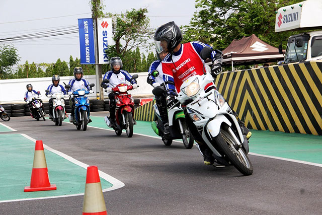 Suzuki Riding School