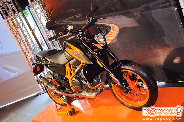 KTM 690 Duke R