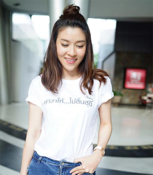 มัดจุกครึ่งหัว มัดจุกครึ่งหัว