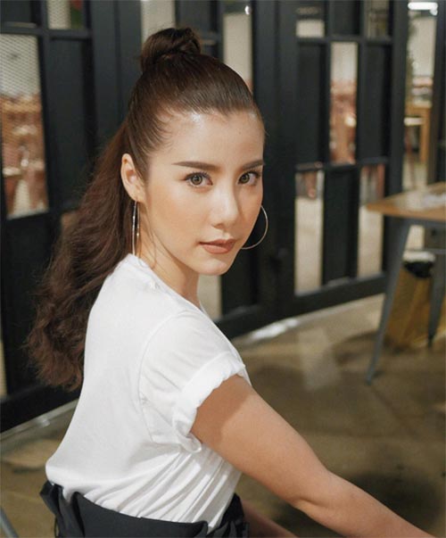 มัดจุกครึ่งหัว มัดจุกครึ่งหัว