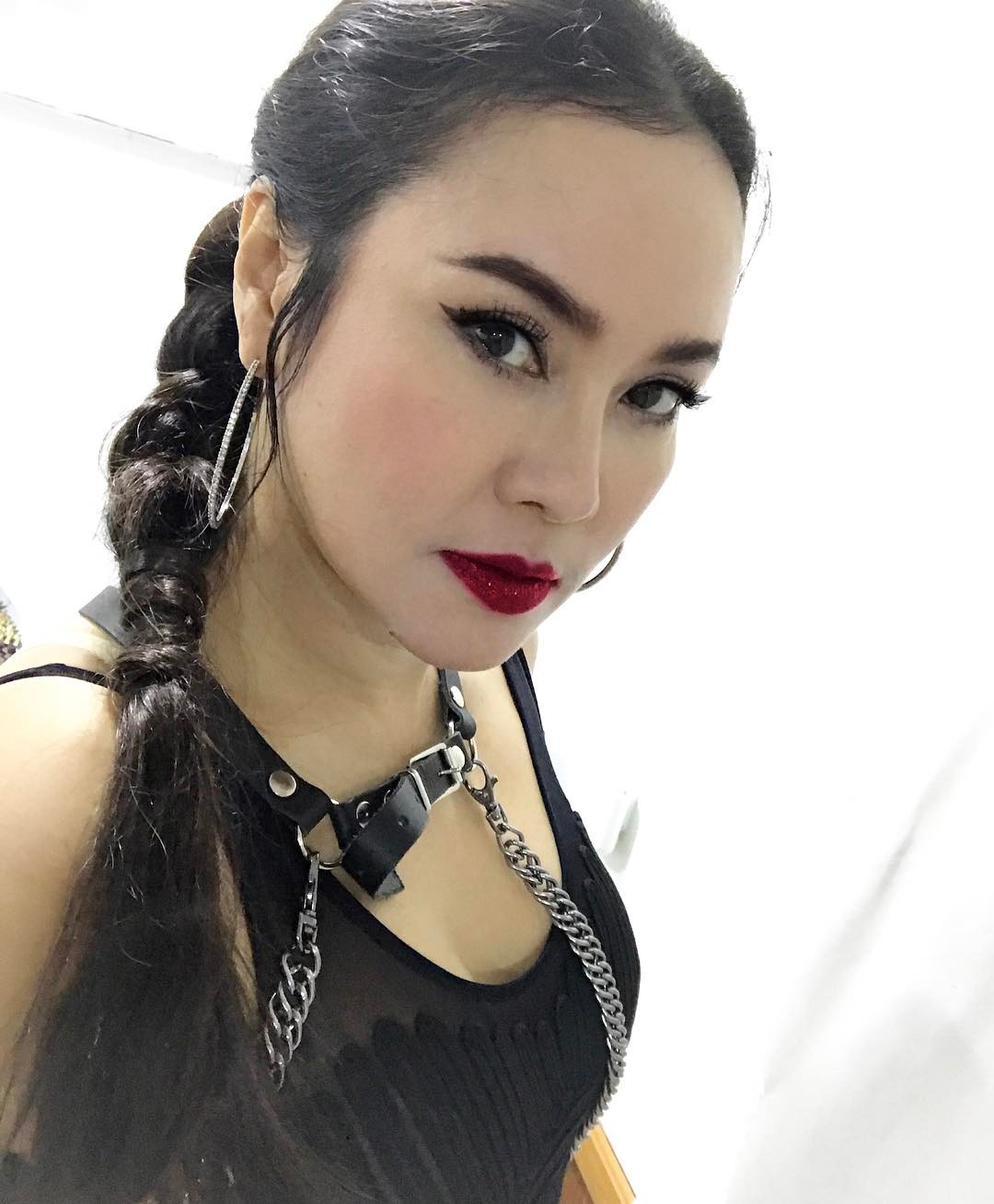 ใหม่ เจริญปุระ ควงสาวหล่อคู่ใจเที่ยวสมุย