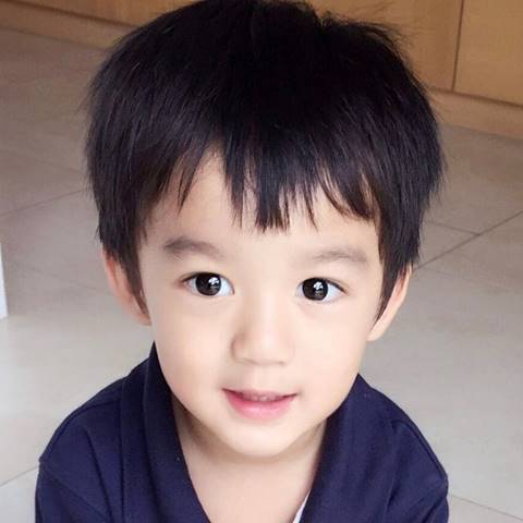 น้องณดล ตัดผมทรงใหม่ หล่อ น่ารัก สดใส เอาใจพี่ ๆ ไปเลยลูก !!