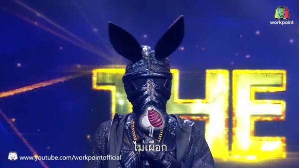 ย้อนความลั่น ! ดีเจนุ้ย โดน 2 หนุ่ม ทุเรียน-จิงโจ้ แท็กทีมรุมใน The Mask Singer