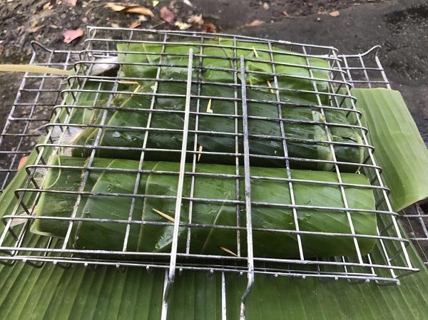 ปลาสำลีทอดราดน้ำยำมะม่วง