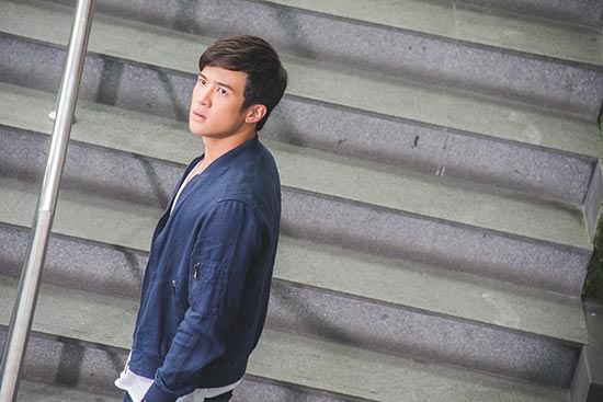 เจมส์ มาร์ เจมส์ มาร์