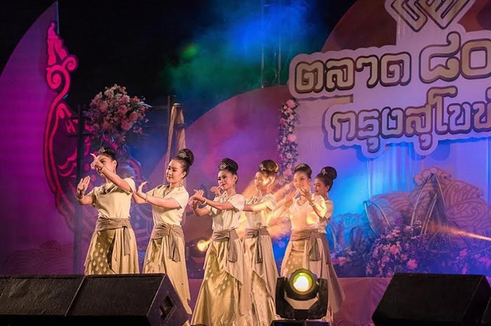 ตลาด 800 ปี กรุงสุโขทัย