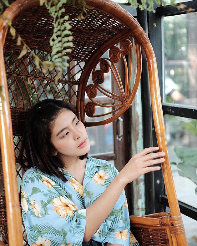 เสื้อลายดอกดารา เสื้อลายดอกดารา