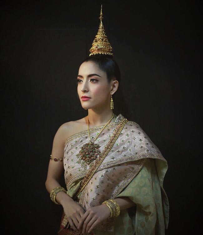 ดาราใส่ชุดไทย ดาราใส่ชุดไทย
