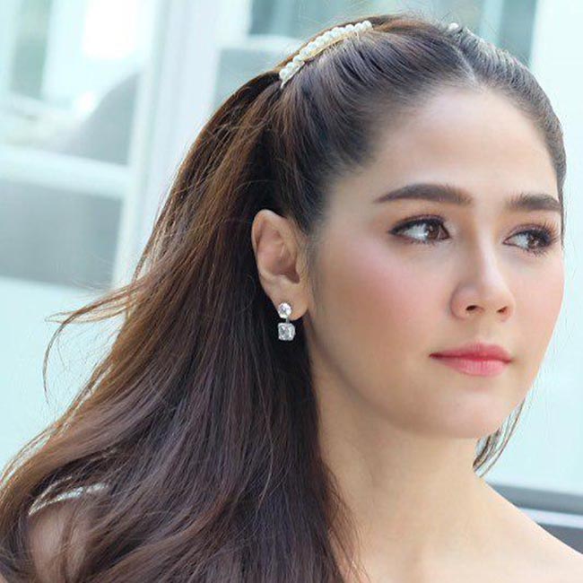 ชมพู่ อารยา ชมพู่ อารยา