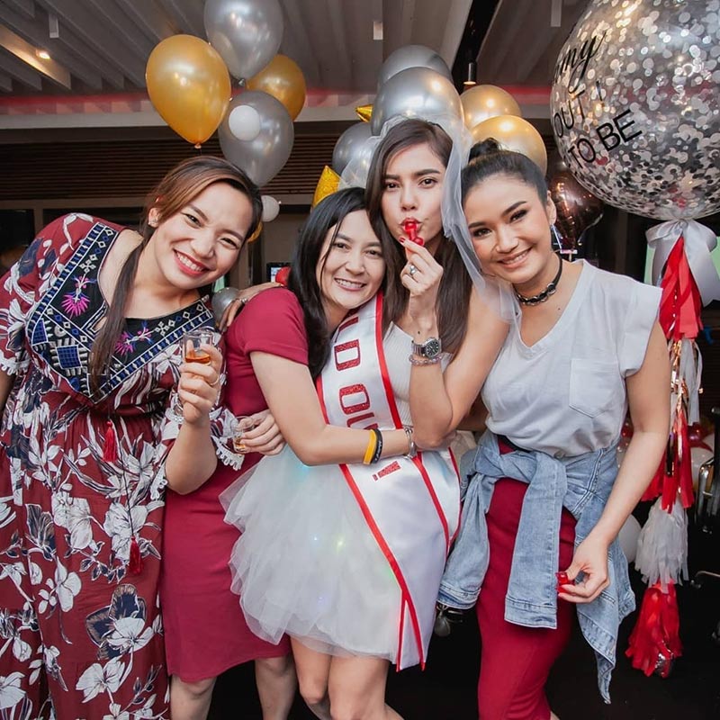 à¸­à¸¸à¹à¸¡ à¸¥à¸±à¸à¸à¸à¸²