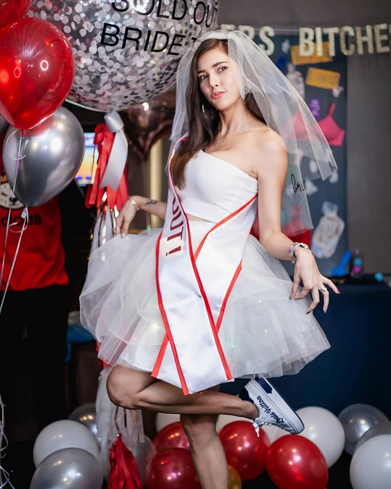 à¸­à¸¸à¹à¸¡ à¸¥à¸±à¸à¸à¸à¸²