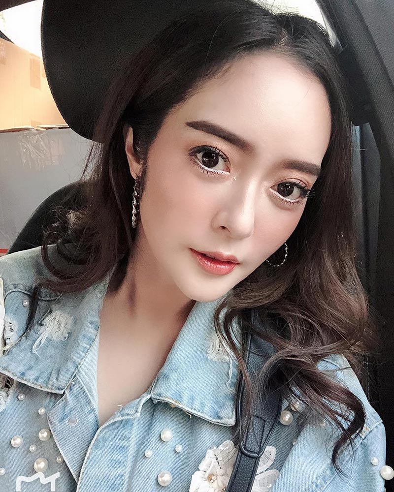 แก้มบุ๋ม ปรียาดา แก้มบุ๋ม ปรียาดา
