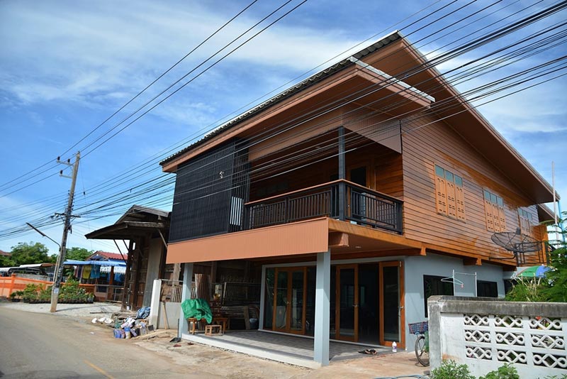 รีโนเวทบ้านครึ่งปูนครึ่งไม้