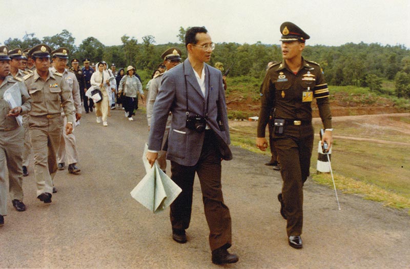 ในหลวง ร.10 ในหลวง ร.10