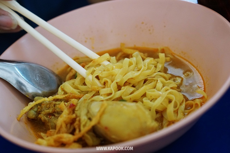 ร้านข้าวซอยเชียงใหม่ สุโขทัยซอย 5 ร้านข้าวซอยเชียงใหม่ สุโขทัยซอย 5
