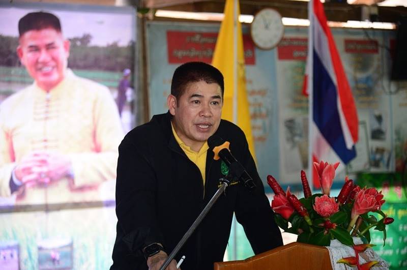 ธรรมนัส พรหมเผ่า ประกาศไม่ติด โควิด 19 คนโยง ขนแป้งเข้า ...