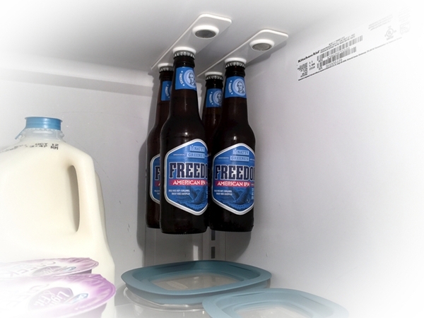 แผงแม่เหล็กติดขวด แช่เครื่องดื่มในตู้เย็นได้ไม่จำกัด