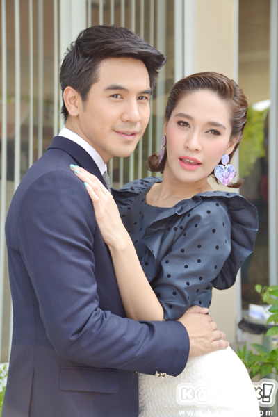 พลอย โป๊ป สามีตีตรา