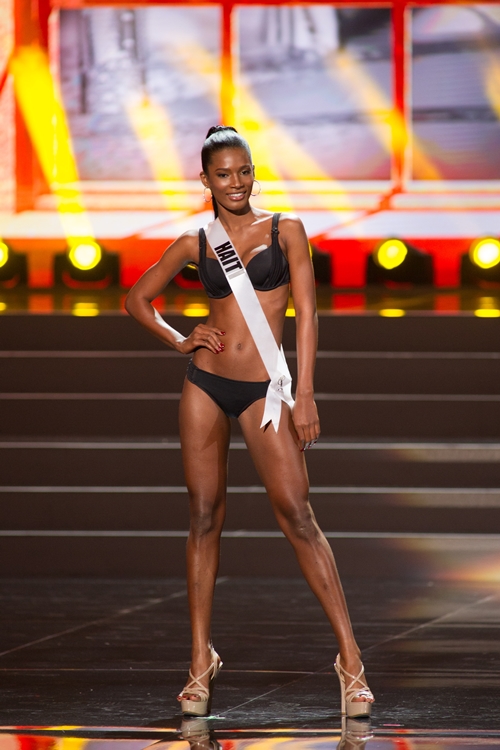 Miss Universe 2013 ชุดว่ายน้ำ