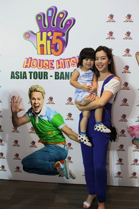 รวมตัวของครอบครัวดาราเซเลป ในสุดยอดโชว์ Hi5 House Hits! Live In Concert ครั้งแรก ในเอเชีย