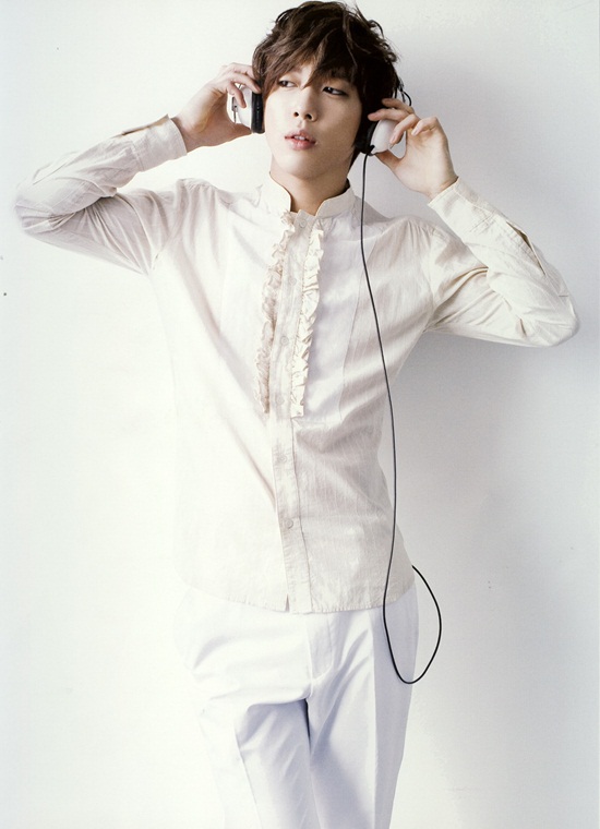 Jung Yong Hwa